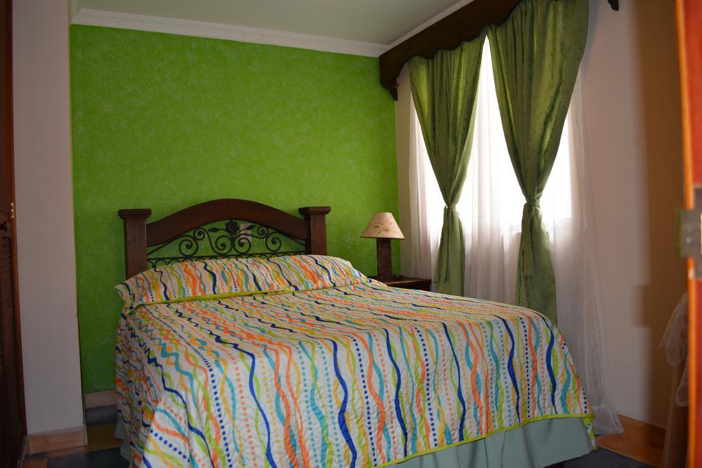 Hotel Casa Colonial Santa Rosa de Cabal Quarto foto