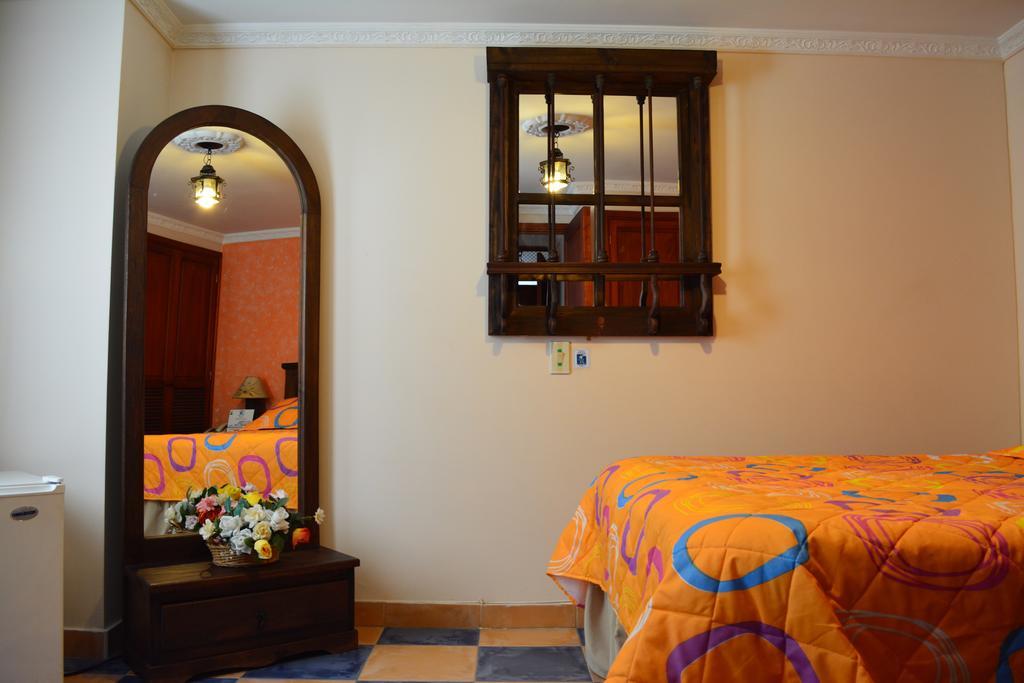 Hotel Casa Colonial Santa Rosa de Cabal Quarto foto